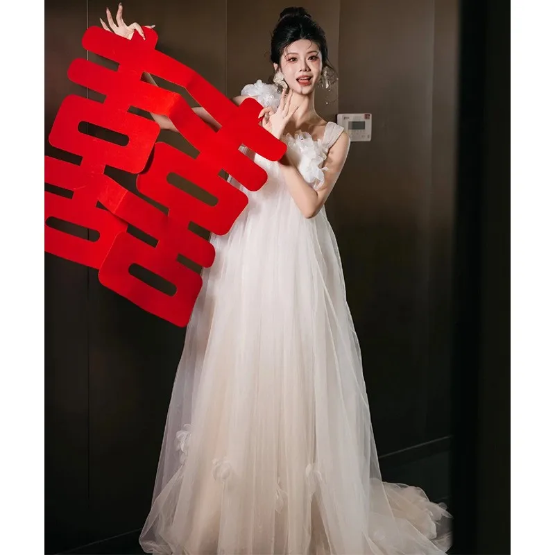 

White morning gown elegant welcome banquet birthday halter top and tulle dress for going out