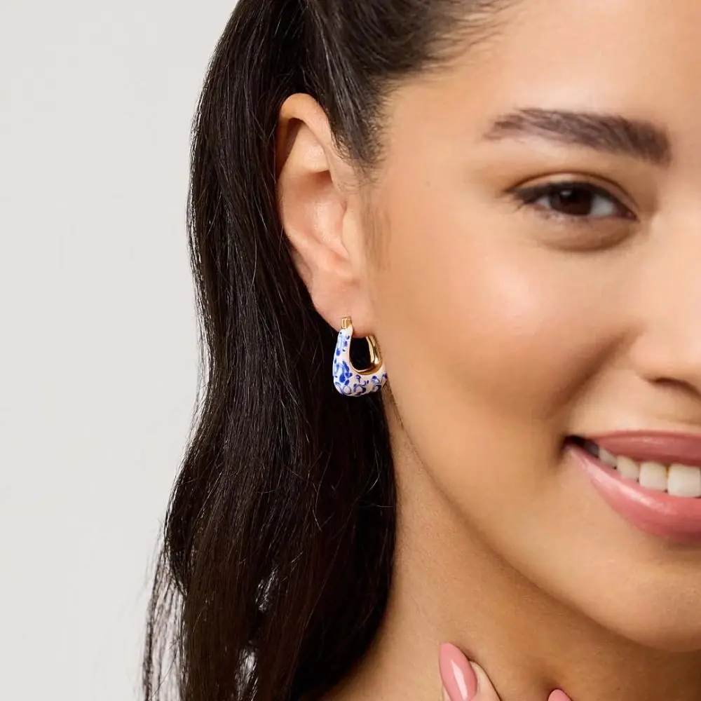 جديد النمط الصيني الأزرق والأبيض الخزف أقراط مجوهرات اكسسوارات نازف النفط السيراميك الأذن مشبك سبيكة تصميم الأزياء