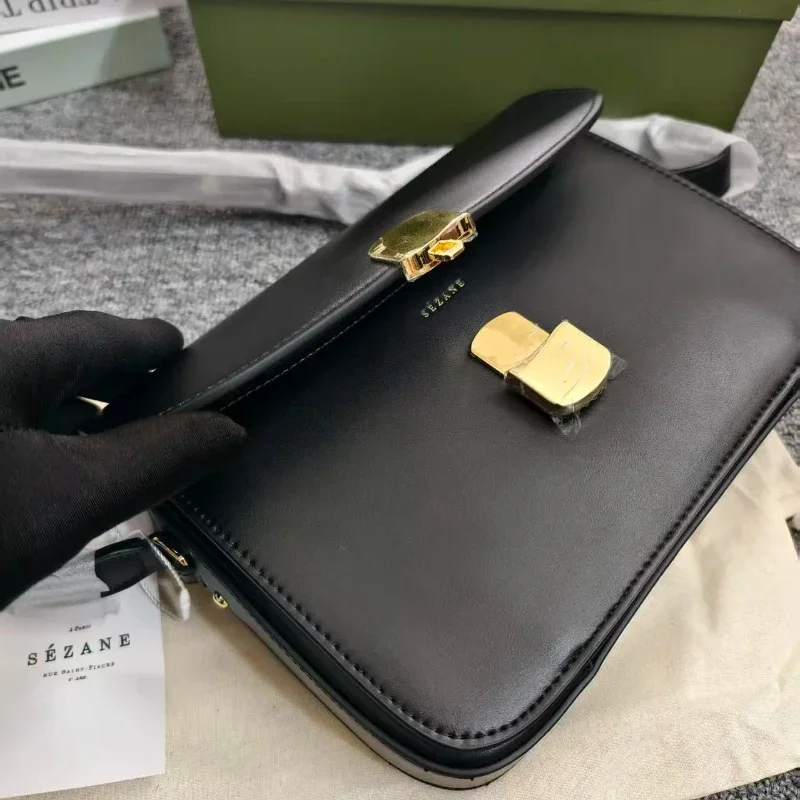 2026 French Paris Hot New Handbag Female Designer Casual Leather Maillard Crossbody Bag with Metal Lock Closure Tofu Bags