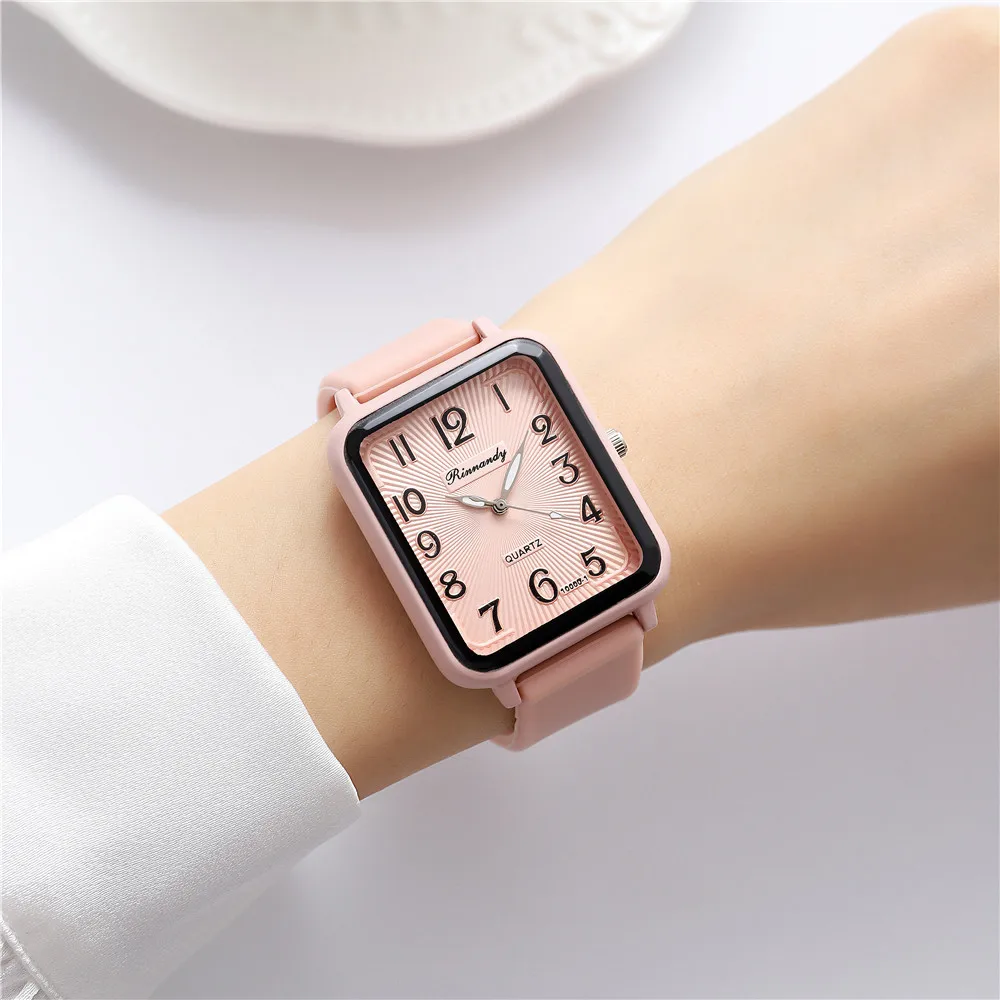 Fashion Lady Hot Sales Brands Watches Leisure Rectangle Digital Simple Women Quartz Watch Sports Silicone Strap Ladies Clock