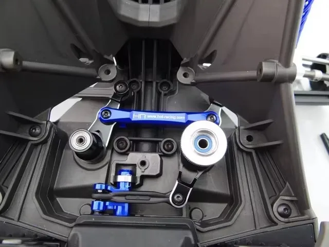Trompa servo de alumínio Hot Racing para veículo Traxxas X-Maxx 1/5