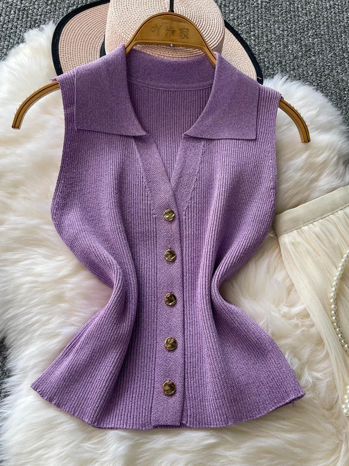 Shiny Thread Knitted  Neck Vest Women's Style Slim Fit Sleeveless Metal Button Design Commute Fashion Casual Wear