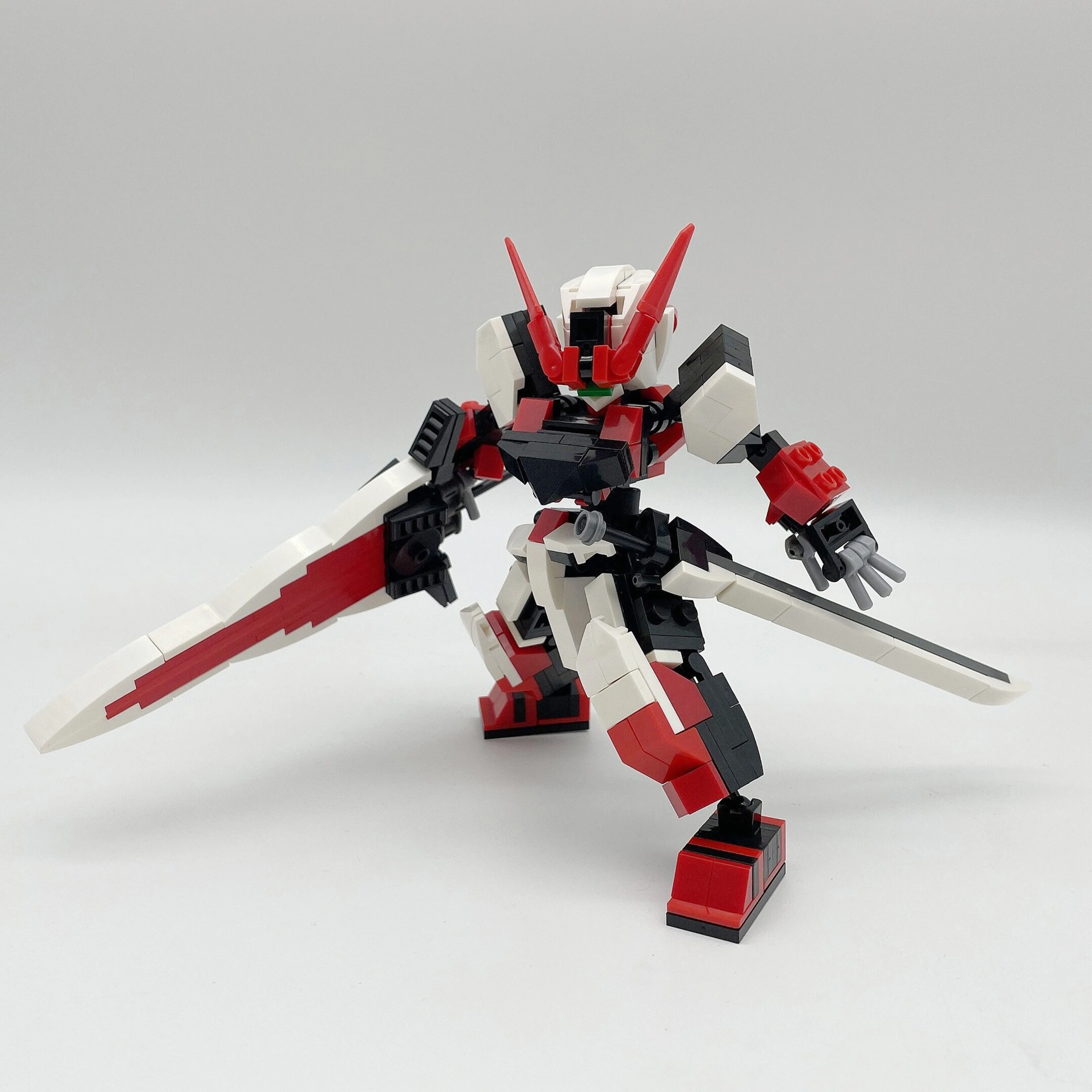 ชุดตัวต่อหุ่นยนต์ MOC Micro 290 ชิ้น สีแดง แบบ Exosuit Mecha  งาน DIY แรงบันดาลใจจากอนิเมะ ของขวัญสุดพิเศษสำหรับตัวคุณเองหรือเพื่อนๆ