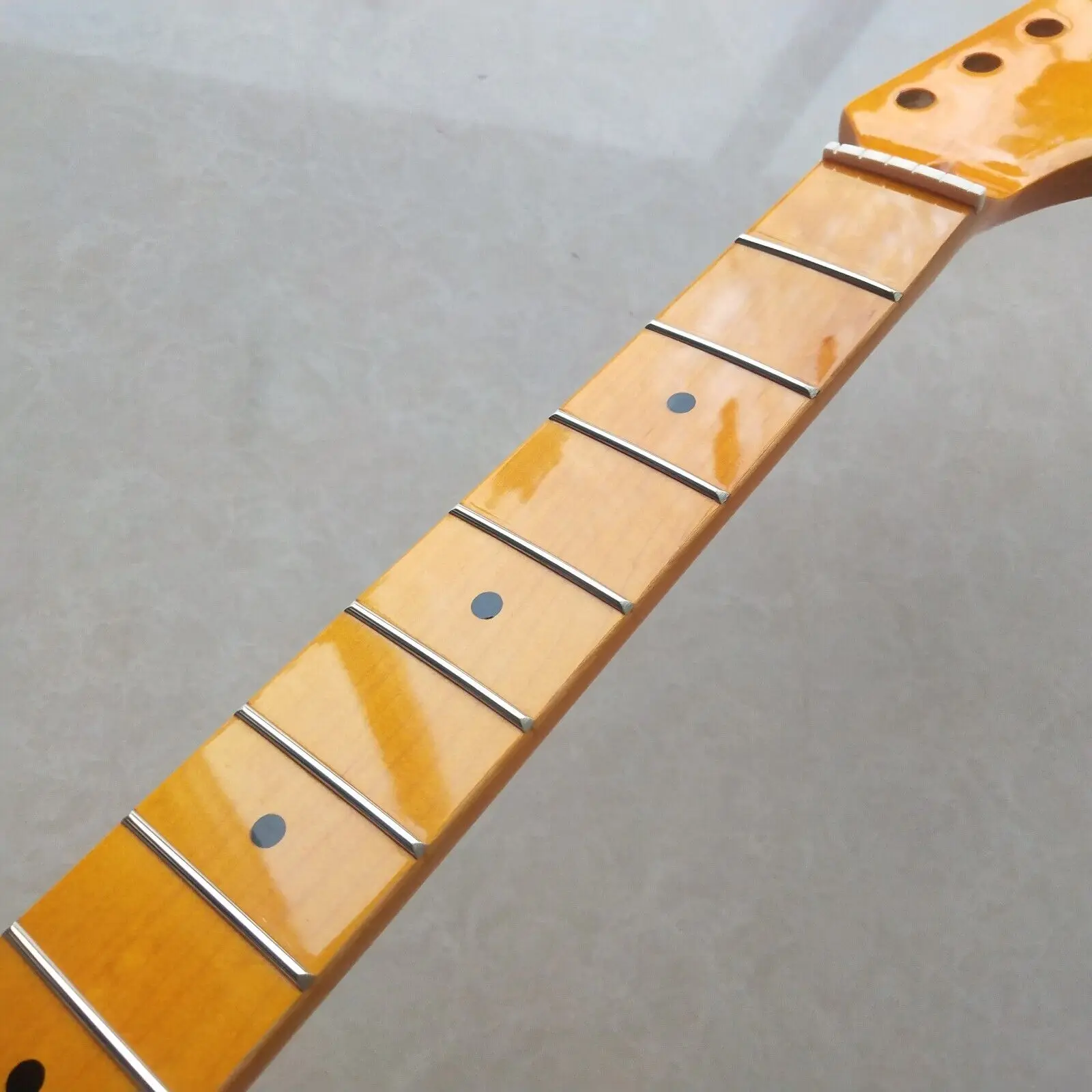 Maple DIY parts Yellow Electric Guitar Neck 22 Frets 25.5inch Maple Fingerboard