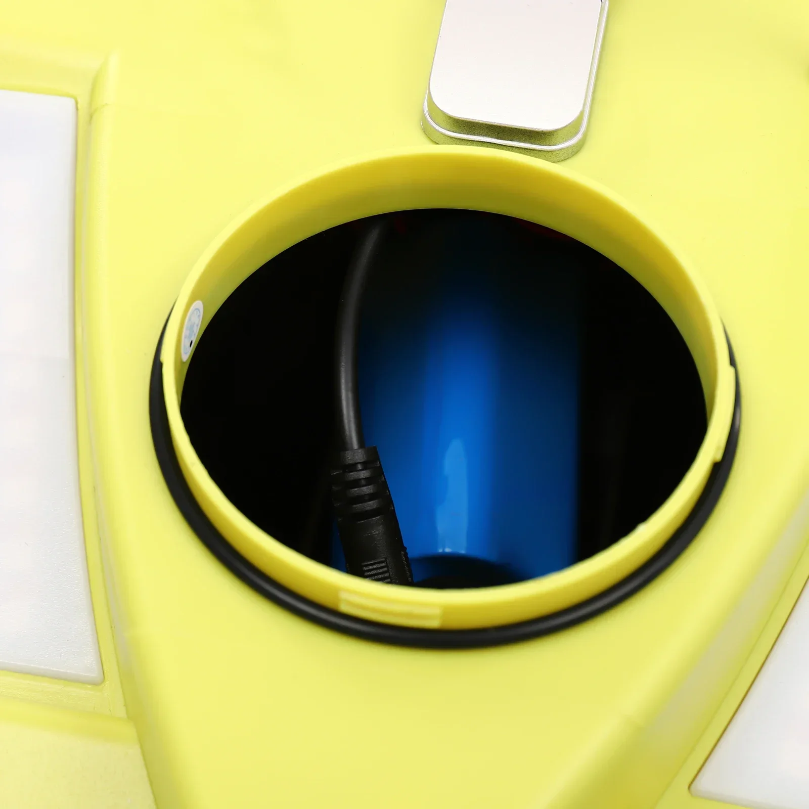 500m/1640.42ft Long-Distance Control Surf Fishing Bait Boat, 5200mAh RC Bait Boat,4.4LBS Loading Capacity,for Lake/Ocean Angling