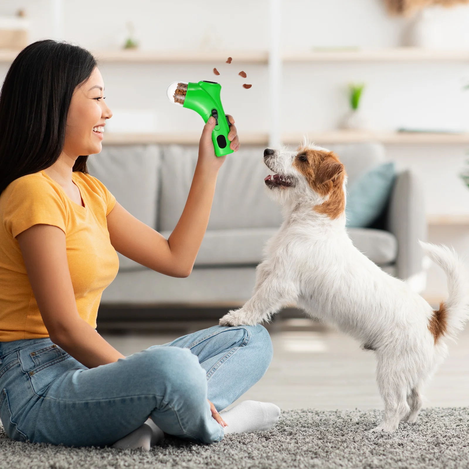

Snack Launcher for Dog Cat Green Ergonomic Handle Treat Shooting Game Spring Loaded Pet Training Activity Feeder