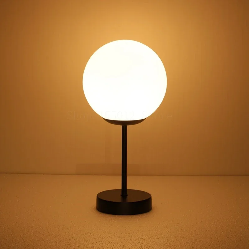 Simple White Glass Ball Table Lamp Living Room Decorative Bedroom Bedside  LED Lights Offices Learn Reading Table Light