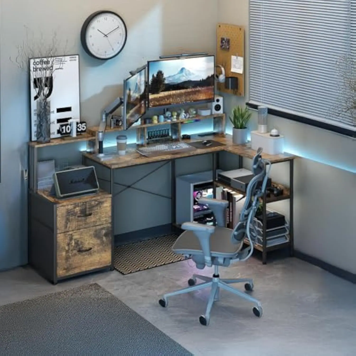 Mesa de jogos em forma de L com gavetas, mesa de computador reversível de 67 polegadas com luzes LED, mesa de trabalho com tomada de energia para escritório doméstico