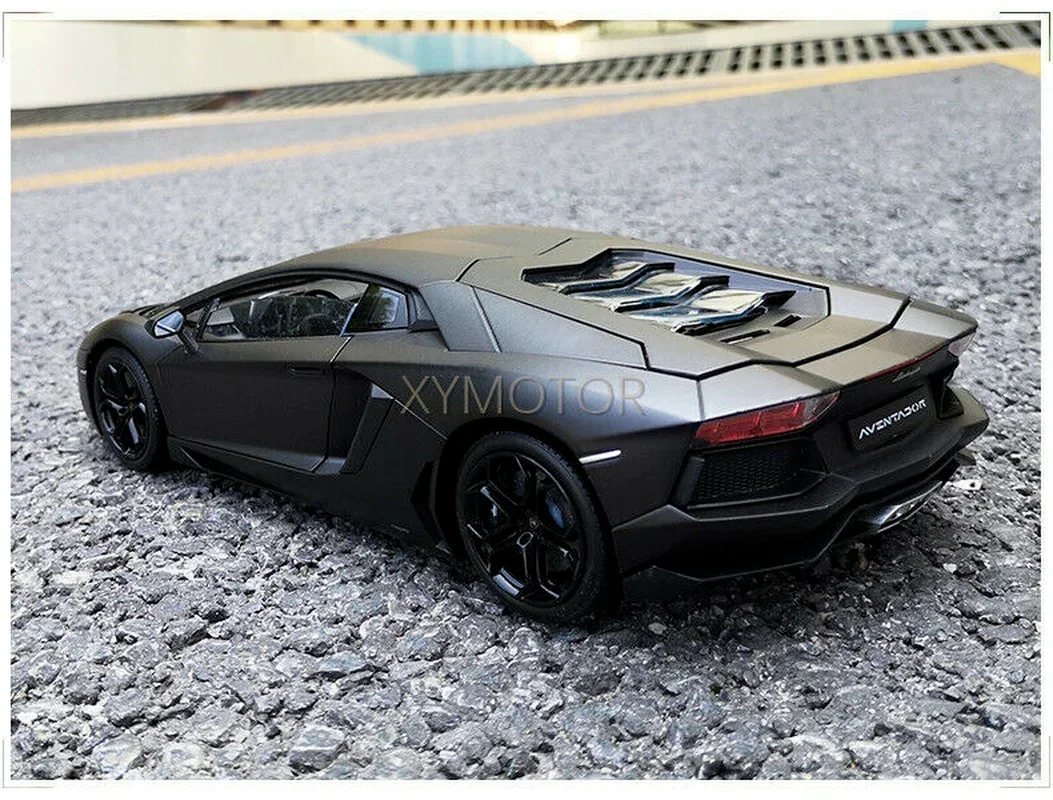 Welly FX 1/18 For Lamborghini Aventador LP700-4 Diecast Toys Gift Collection Model Car for Display Ornaments Metal,Plastic