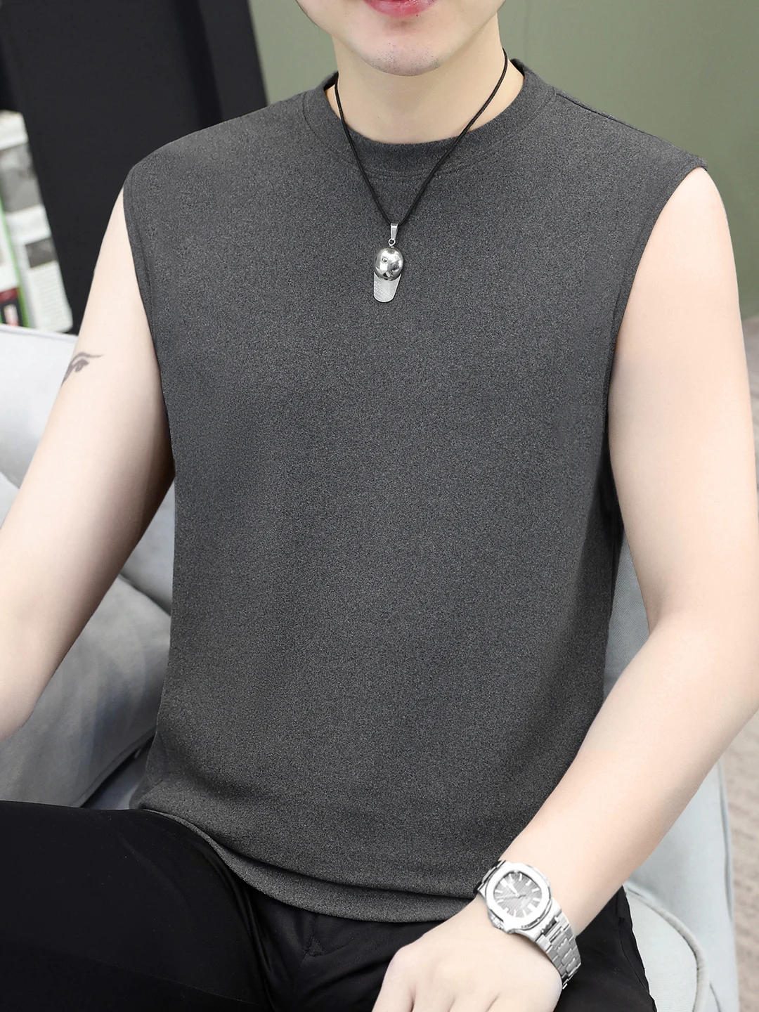 

Fall Winter German Velvet Vest Color Svel Midlife round Ne Spor Breathable Warm Faionable Thiened Polyest...