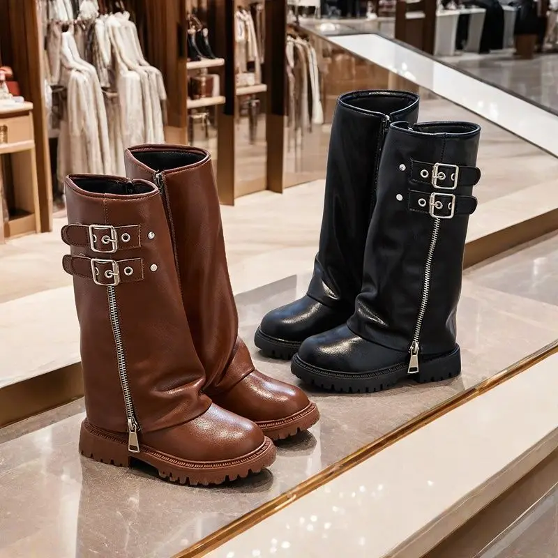 Kinder Herbst Winter Chunky Heel Reitstiefel Mädchen Studenten Gürtelschnalle Rutschfeste Modische Stiefel Vintage Plissierte Warme Lange Stiefel – Detail 4