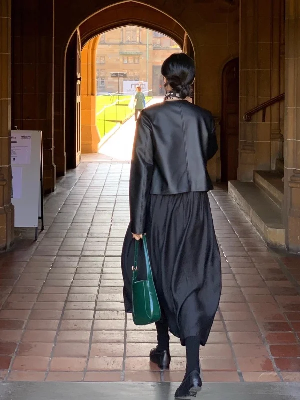 봄 패션 시크 빈티지 비대칭 메탈 블루 PU 가죽 자켓 여성용 다용도 롱 슬리브 코트 스트레이트 컷 슬레