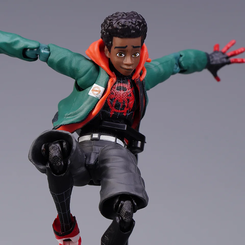 Svアクションフィギュアスパイダーマンをスパイダーバース、スマイル