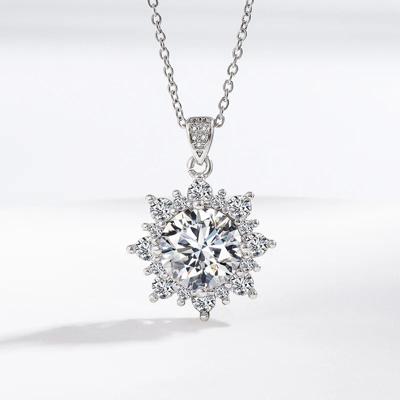 925 Sterling Silver 5 Carat Bright Sunflower Snowflake Zircon Pendant Necklace Ladies Gorgeous Jewelry