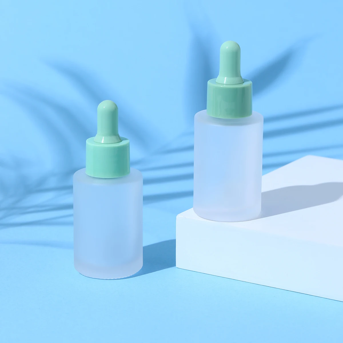 

10pcs 30ml Cosmetics Green Dropper Glass Bottles Cute Essential Oil Bottles With Eye Dropper For Perfume