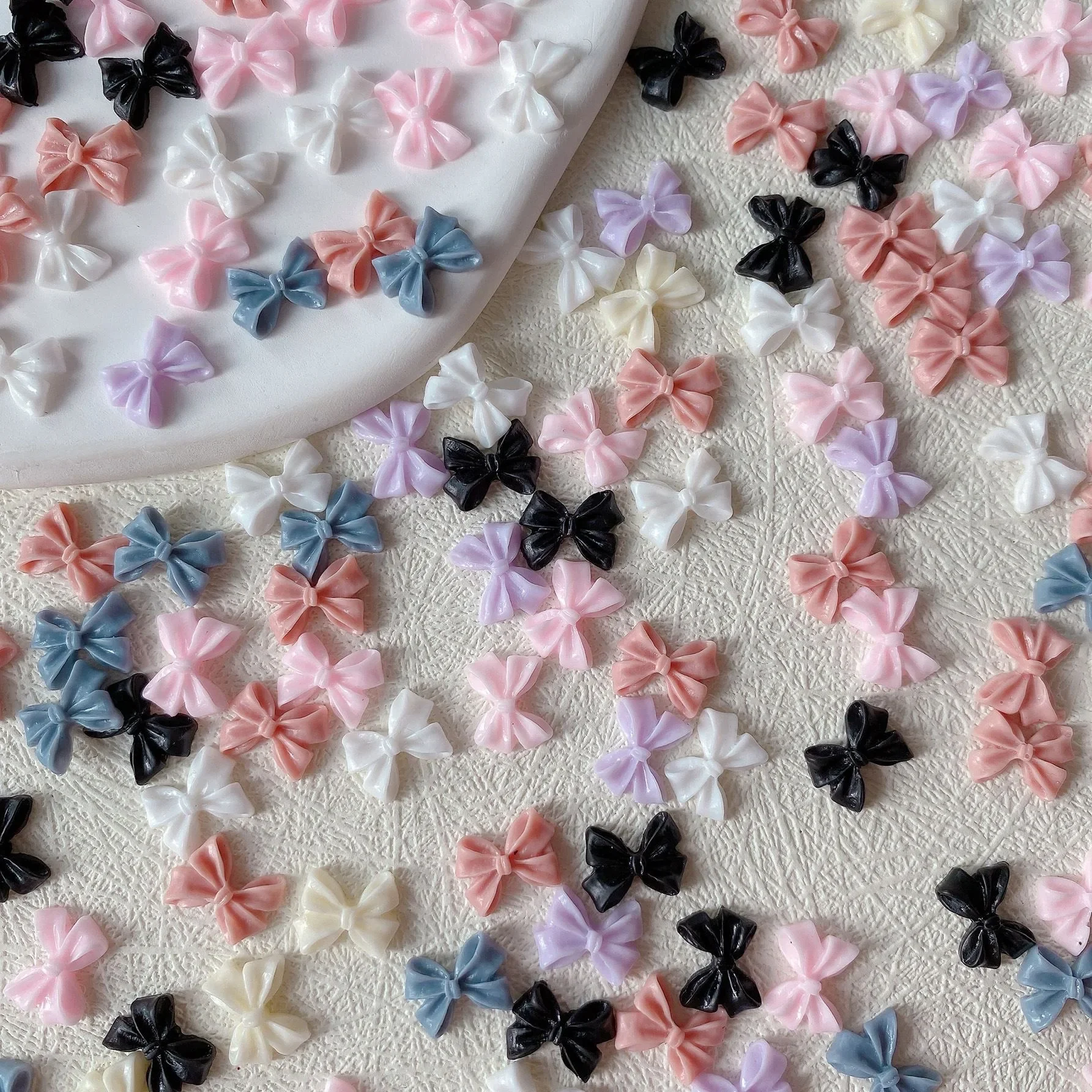 500 قطعة من إكسسوارات الأظافر الأكثر مبيعًا على شكل ربطة عنق - إكسسوارات أظافر عصرية من الراتنج ذاتية الصنع لمظهر مانيكير أنيق وساحر #4