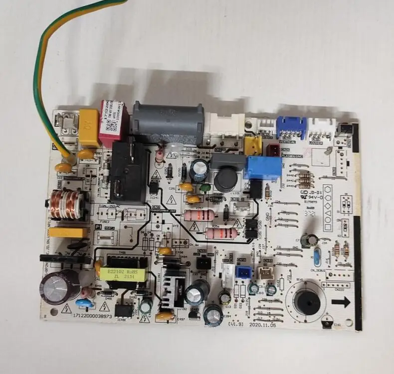 

New, Midea computer board CU-KFR35G/BP2N1Y-AFBU CE-KFR26G/BP2DN1Y-AE 17122000024692 US1-KFR48G/BP2N1Y-AFC