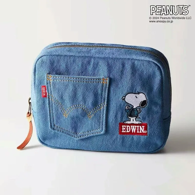 Cartoon Snoopy Large Capacity Denim Cosmetic Bag Cute Portable Travel Embroidered Toiletries Storage Bag Girls Gift