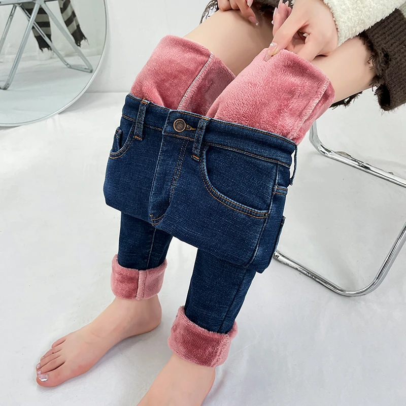 New Women Thermal Stretch Jeans Winter Warm Fleece Stretchy Lined Denim Pants Leggings Blue Black Female Slim Pants Trousers