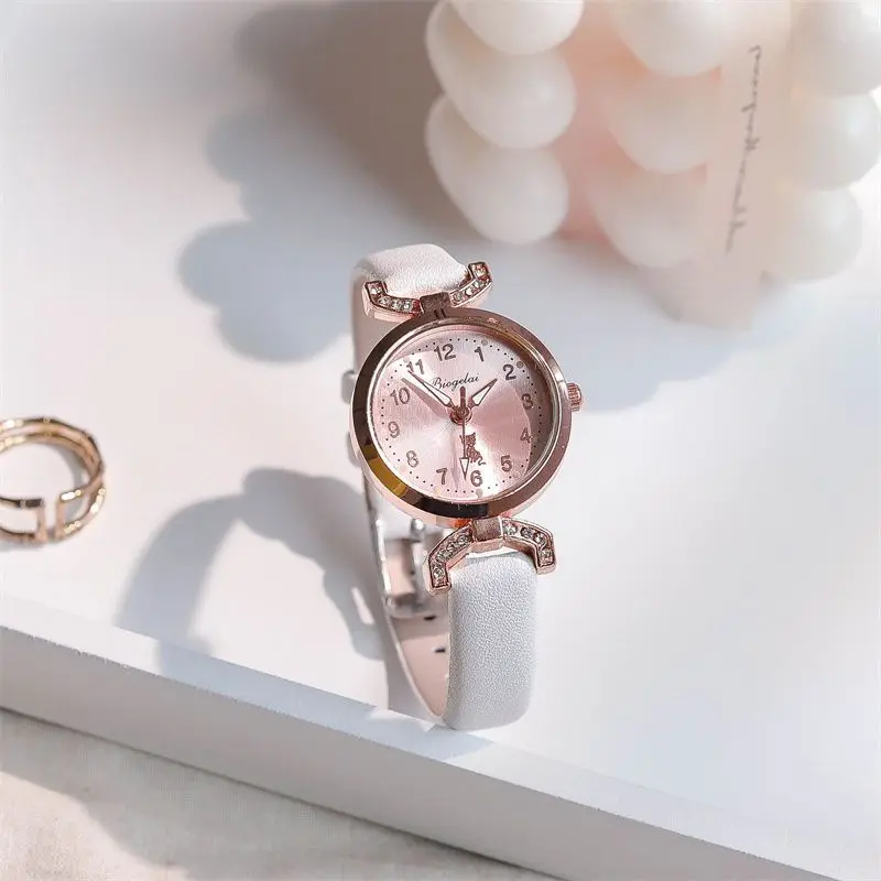 Watches for Children Korean Version Simple Leather Quartz Luminous Waterproof Watch Cartoon Kitten Casual Girl Chic Watch