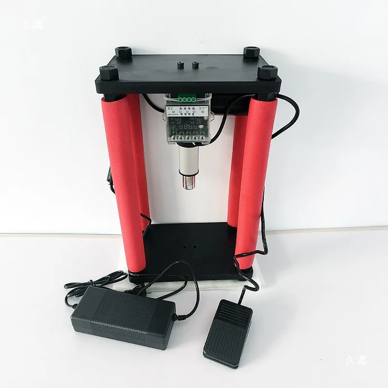 

Four-column electric small press 220V desktop hydraulic press, pressurable lead bearing hardware universal