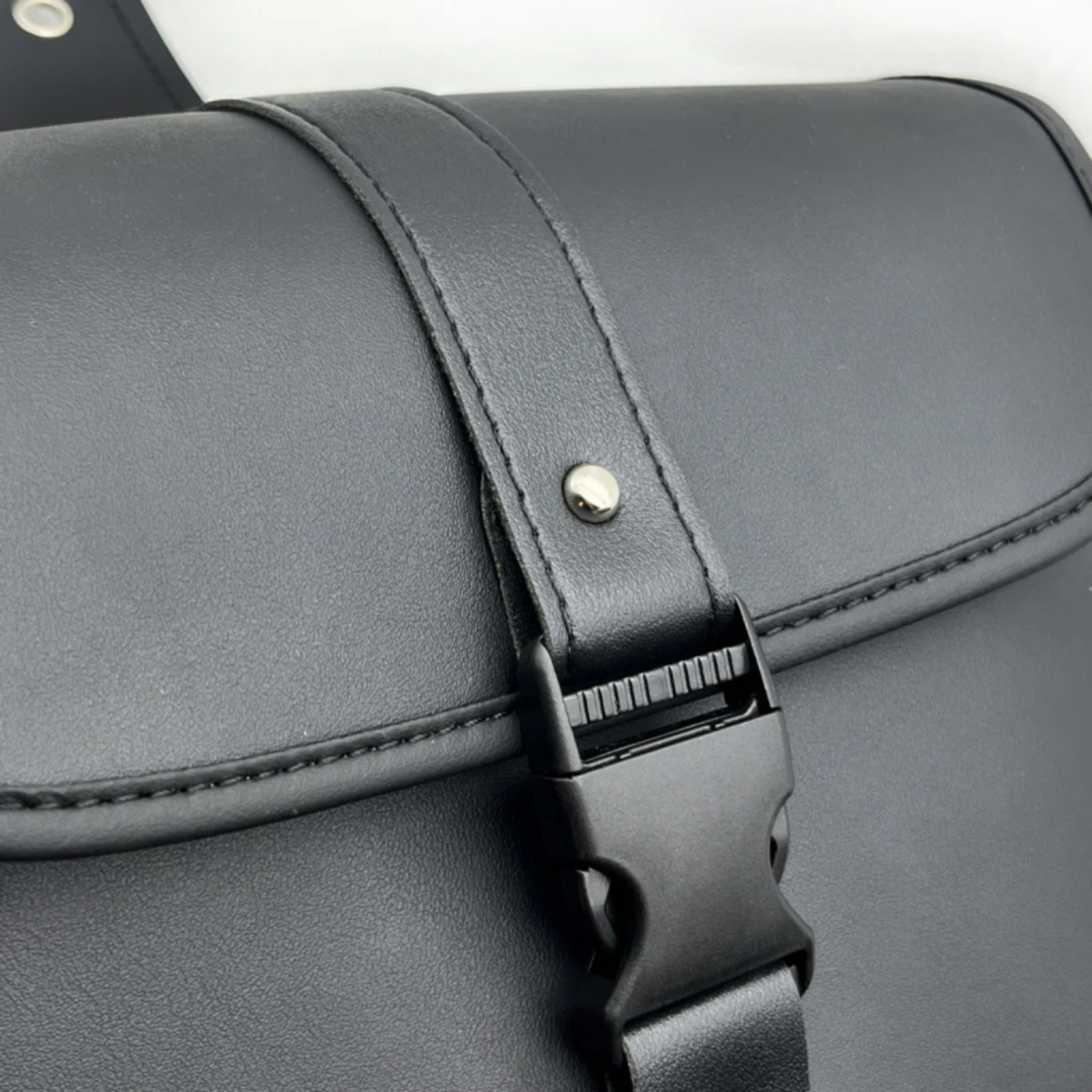 Motorcycle Side Bag Waterproof EVA Saddlebag with Flap Closure Structured Motorcycle Storage Bag Sun Protection for Commuting