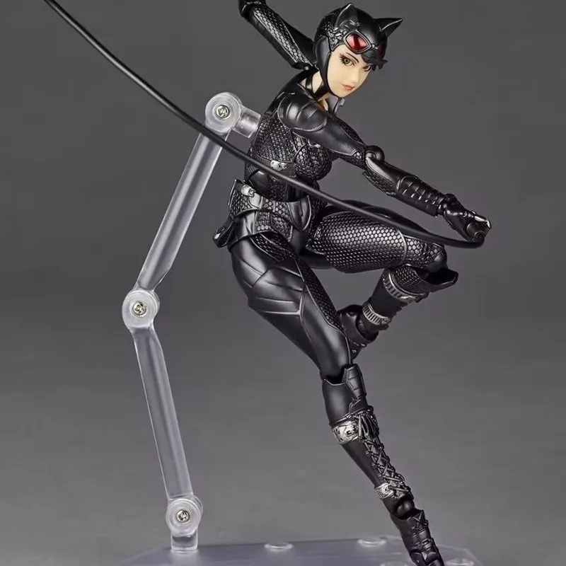 

NEW Marvel Avengers Superhero Yamaguchi Style Batman Catwoman PVC Action Figure Kids Christmas Gift 15cm