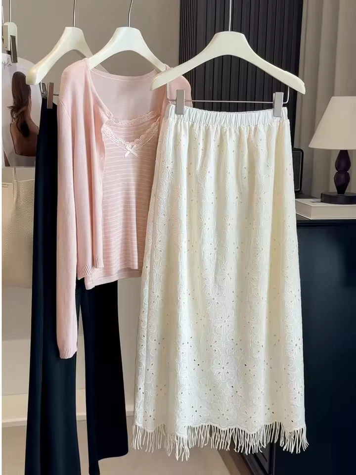 New 2026 Spring Summer Women Embroidered Floral Tassel Skirt High-waisted Slimming Fashion Bodycon Straight Skirt