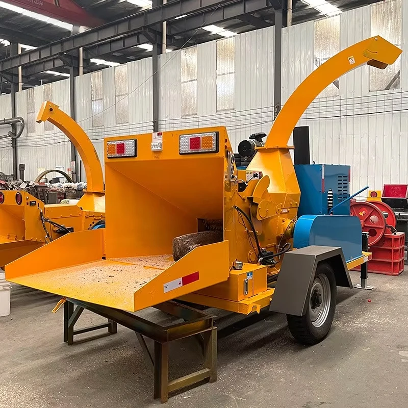 Portable   Branch Shredder Machine Heavy Duty Wood Chipper Crusher for Farm Orchard Garden Landscaping Use