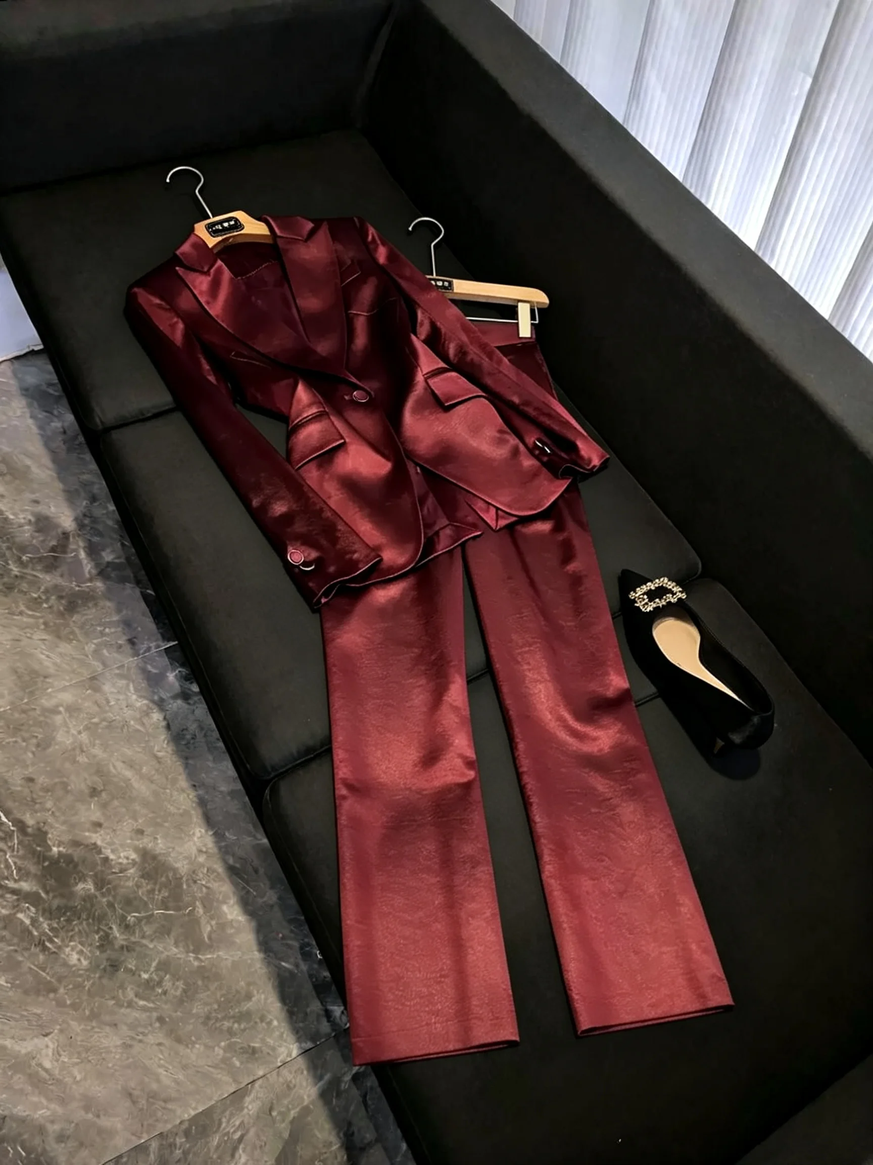 

Summer Luxury Women's Suit Set Wine Red Satin Waist-Cinching Straight Leg Pants High-End Feelings for Dinner Parties
