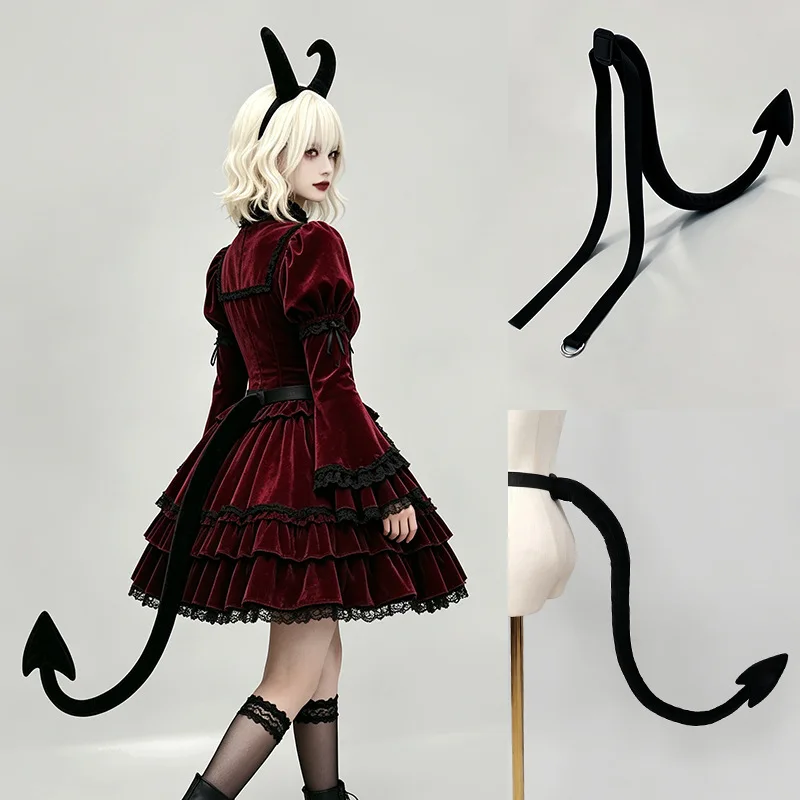 Gothic Bat Devil Tail Prop for Cosplay Halloween, Vampire Demon Costume Accessory for Comic Con Party Subculture Event