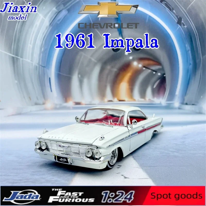 

Jiada 1:24 1961 Chevrolet Impala Classic car simulation Alloy collection car model for children's birthday gifts31