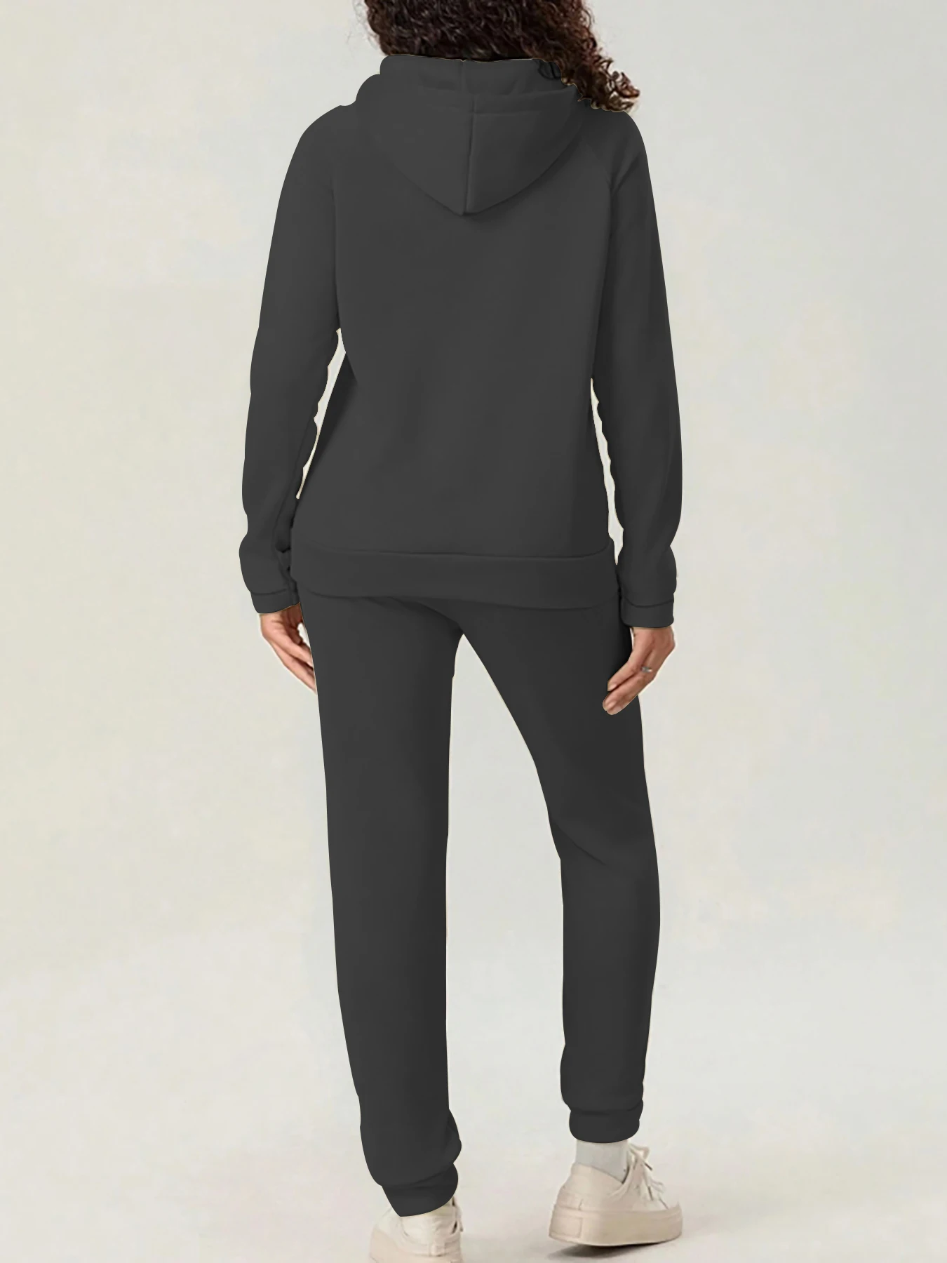 Set di felpe con cappuccio spesse e foderate in pile per l'autunno e l'inverno, stile europeo e americano per coppie di uomini e donne, felpa con cappuccio e pantaloni lunghi, vestibilità regolare, durevole e confortevole