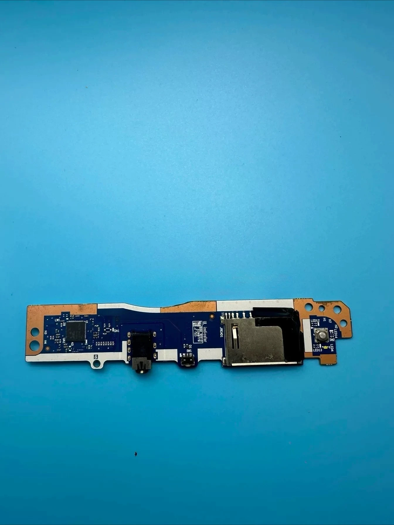 For Lenovo V14 G1 14SIML 2020 GS452 NS-C781 Switch Board Audio Power Button Board