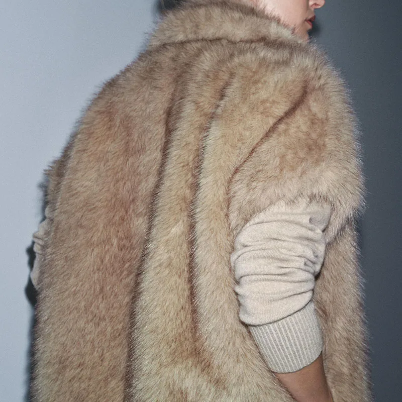 Ele Artificial Fur Vest New Arrival Autumn 2025 Ladies Faion Stand Fit ort Outerwear Collar Design Other Material