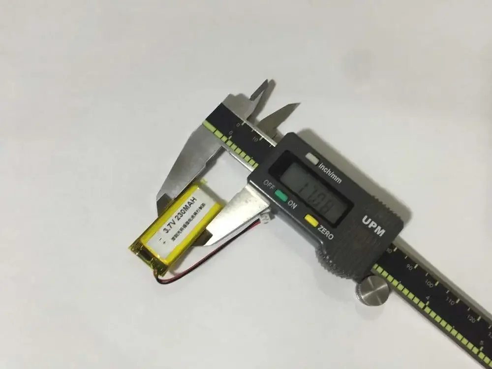 Nieuwe volledig capacitieve 3,7 V polymeer-lithiumbatterij 271737   230MAH MP3 Bluetooth-headset / apparaat / Mini