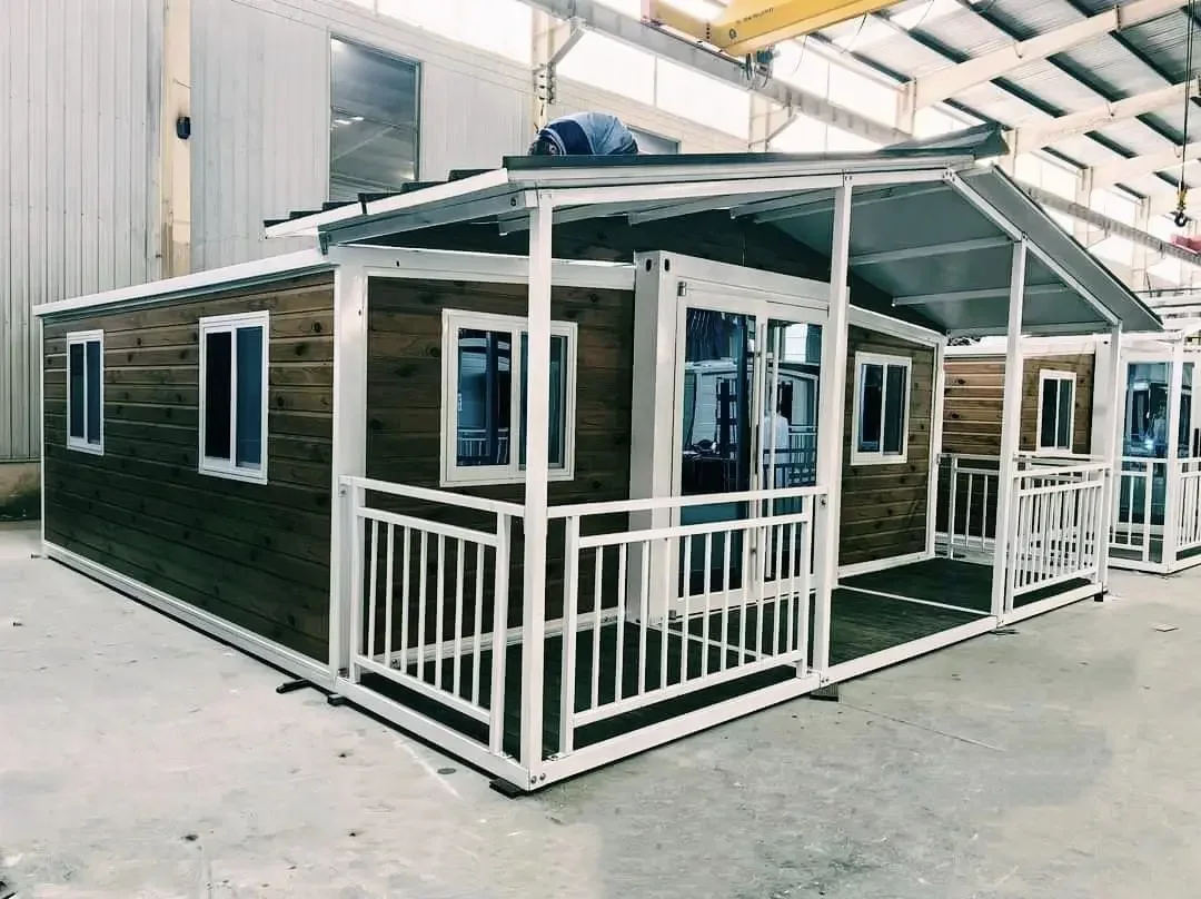 Fully Furnished Foldable Fast Build Luxury Mobile Prefabricated Prefab Home Kit Expandable Container House With Triangle Roof