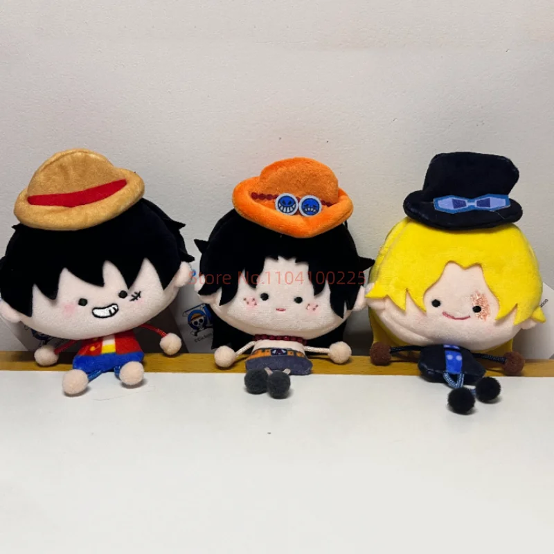 

Плюшевый кошелек-монетница One Piece Stick Figure Series: Луффи, Зоро, Нами. Мини-кошелек для повседневного использования. Милая аниме-модель, коллекционная игрушка.