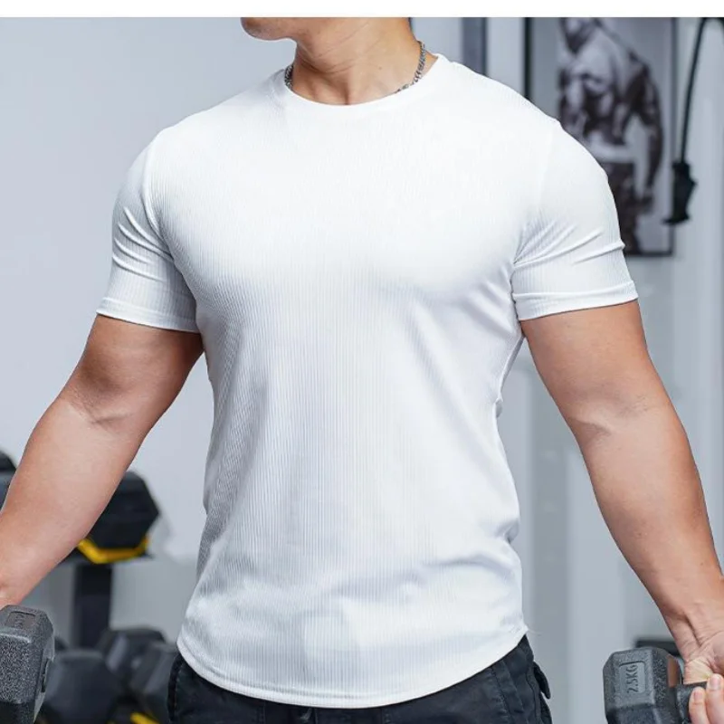 2024 Summer Man Running and fitness top T Shirt Slim Fit Fashion Trend  Motion Fitness O-Neck Top Tees