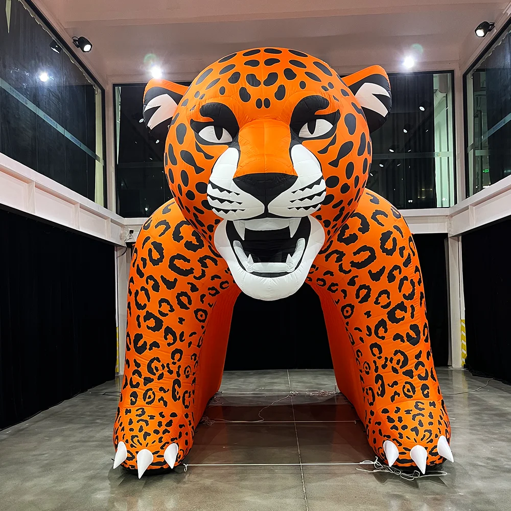 Giant PVC/Oxford Inflatable Football Tunnel Cheetah Panther Animal Theme Waterproof Durable Easy Setup 6m Size for Sport Events