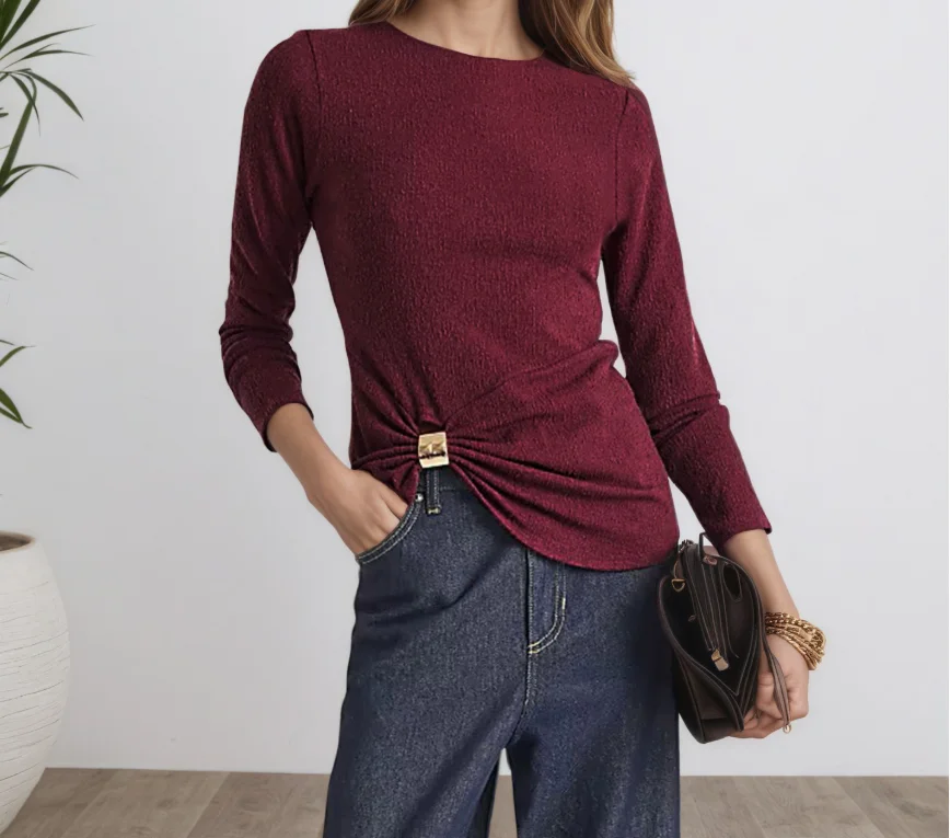 

Women's Top Spring New Fashionable Casual Style Wine Red Temperament Slimming Round Neck Metal Buckle Design Slimming Top
