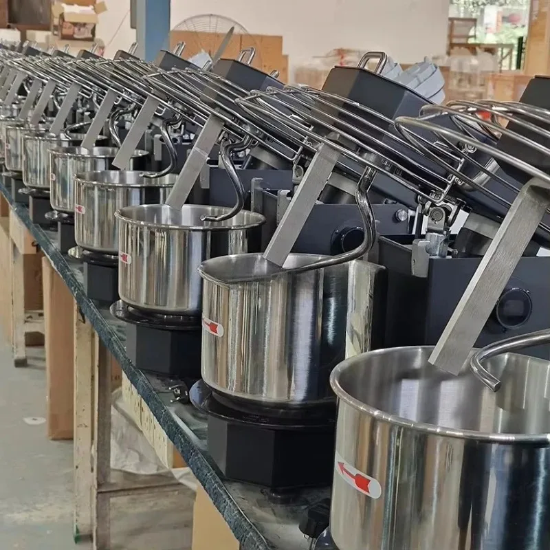 

Factory Price Supplier Lift Tilt Head Household Bread Pizza Amadora Dough Kneader Spiral Dough Mixer 5L