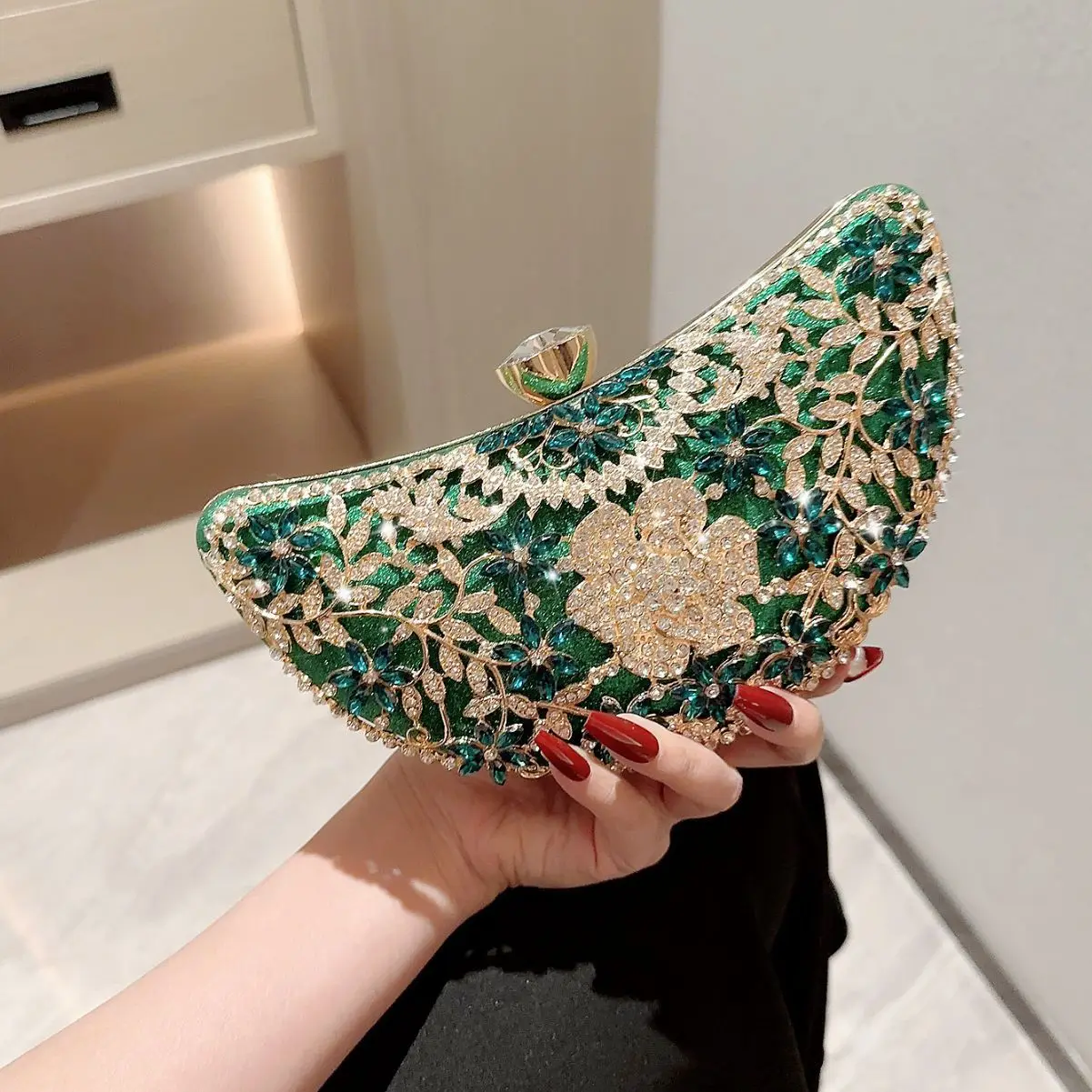 Green Color Women Evening Bags With Rhinestones Hollow Out Style Clutch Diamonds Moon Design Wedding Glitter Luxury Lady Bridal