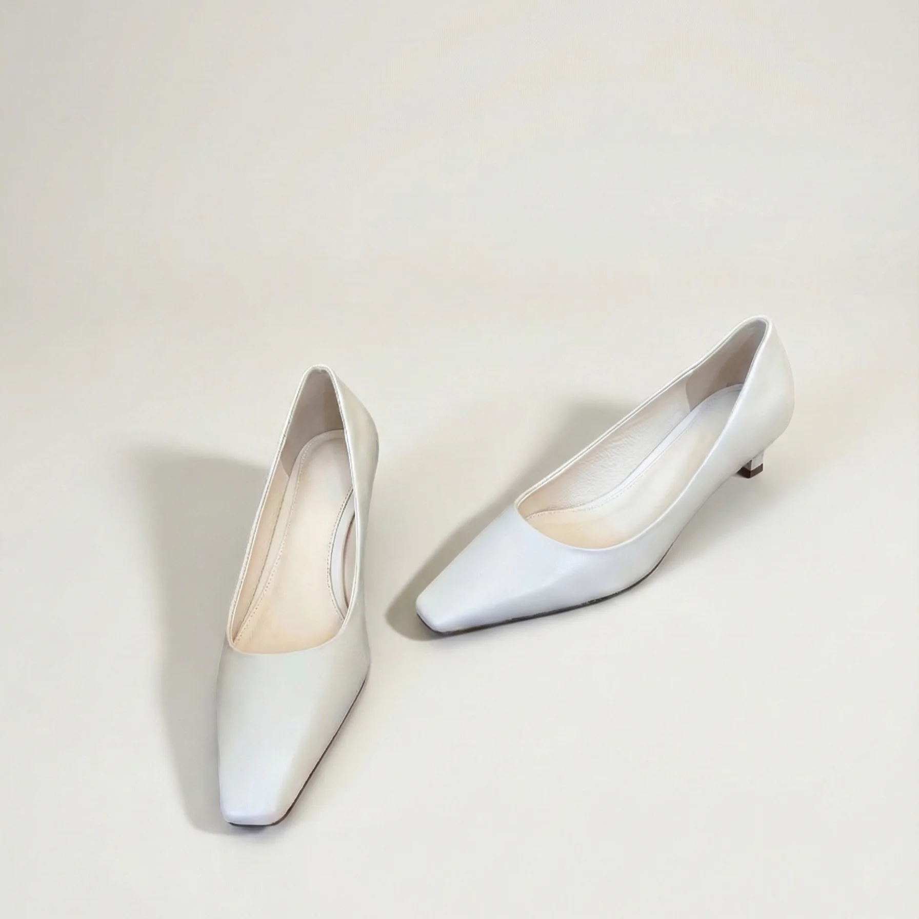 

Women's square toe single shoes with retro temperament, sheepskin fabric, sheepskin lining, lightweight and comfortable