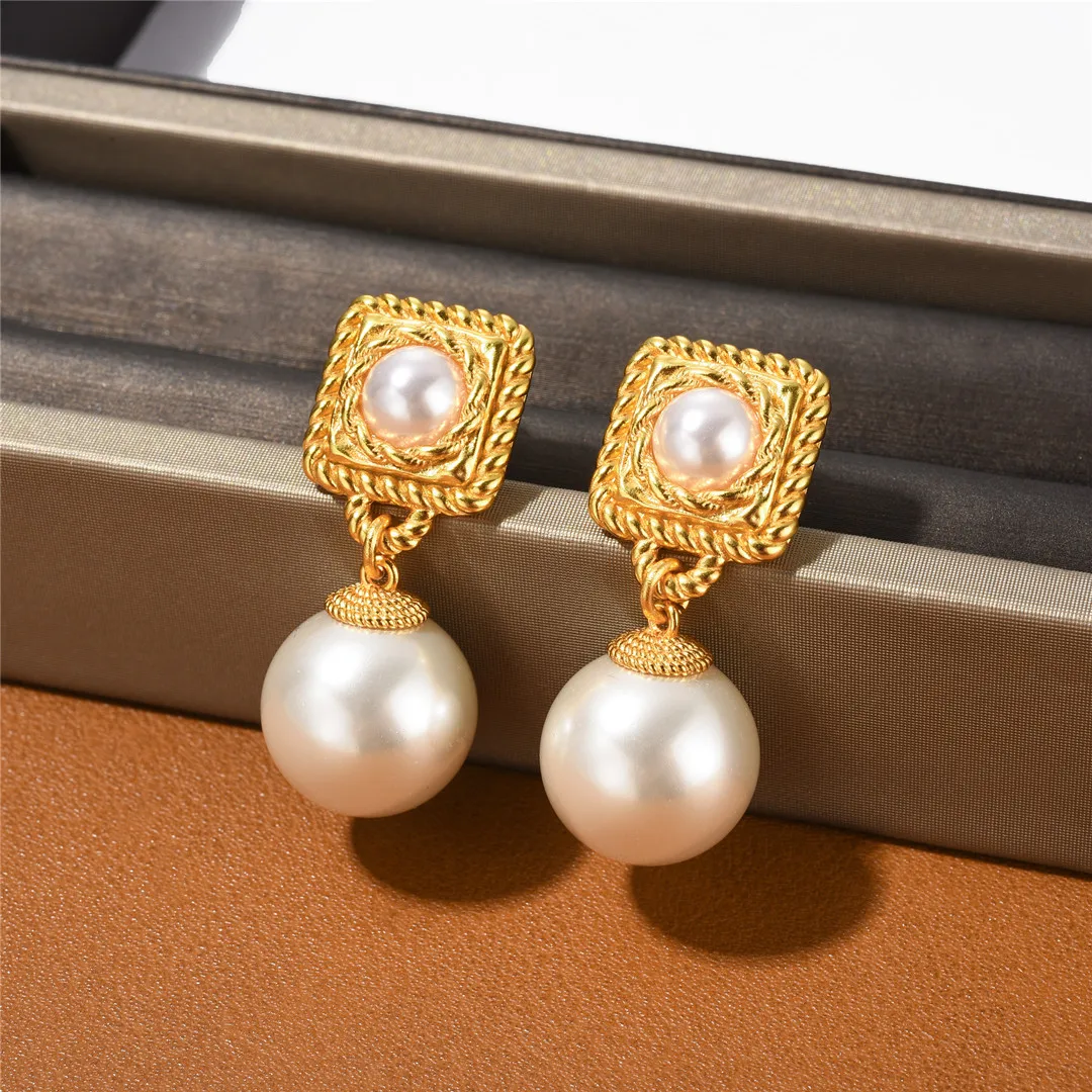 

Brass Retro Faux Pearl Drop Earrings Women Jewelry Punk Party T Show Gown Runway Korean Japan INS