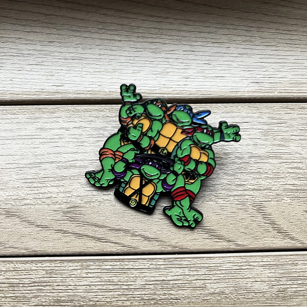 Cartoon-Schildkröten-Emaille-Anstecknadel Metall-Reversbrosche Sammler-Accessoire für Rucksack Hut Ideales Geschenk für 90er-Cartoon-Fans – Detail 4