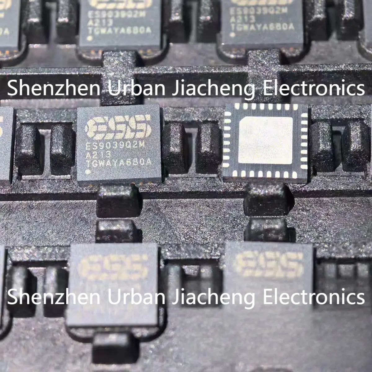 

Новый ES9039Q2M QFN32 2-канальный аудиочип ЦАП длиной 130 дБ