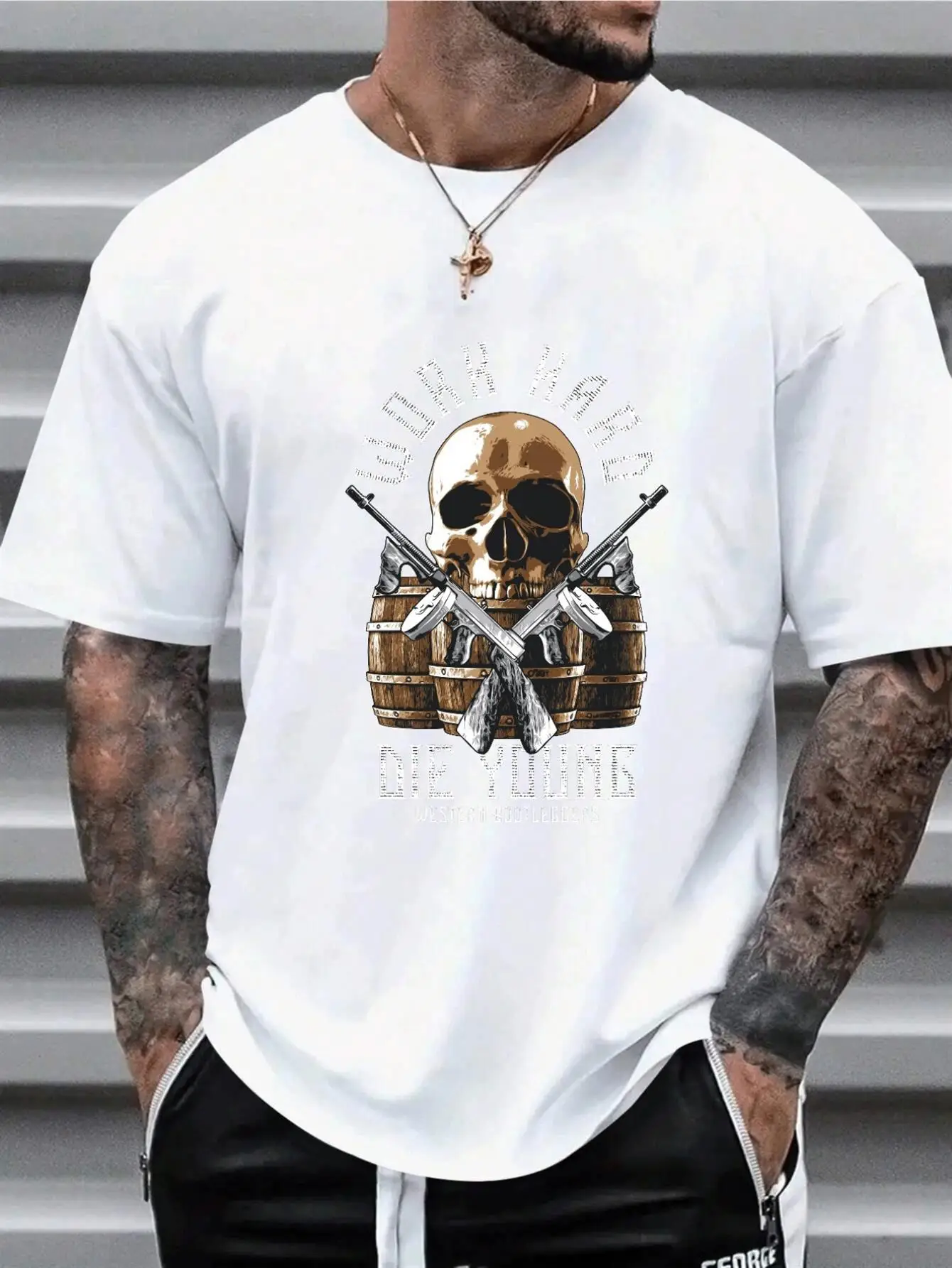 

Men's "Work Hard Die Young" Gothic Letter and Skull Gun Pattern T-shirt Street Hip Hop Style