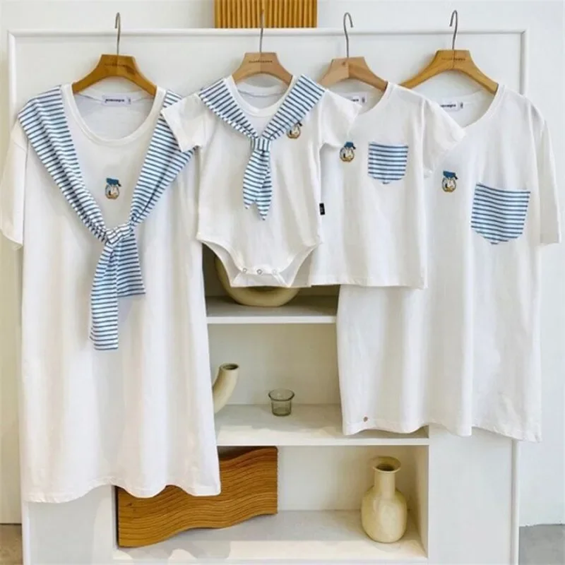 Family Matching Clothes Summer Mother Daughter Dresses Mother Kids Family Look T-Shirts Father Son Outfits Mommy And Me Clothes