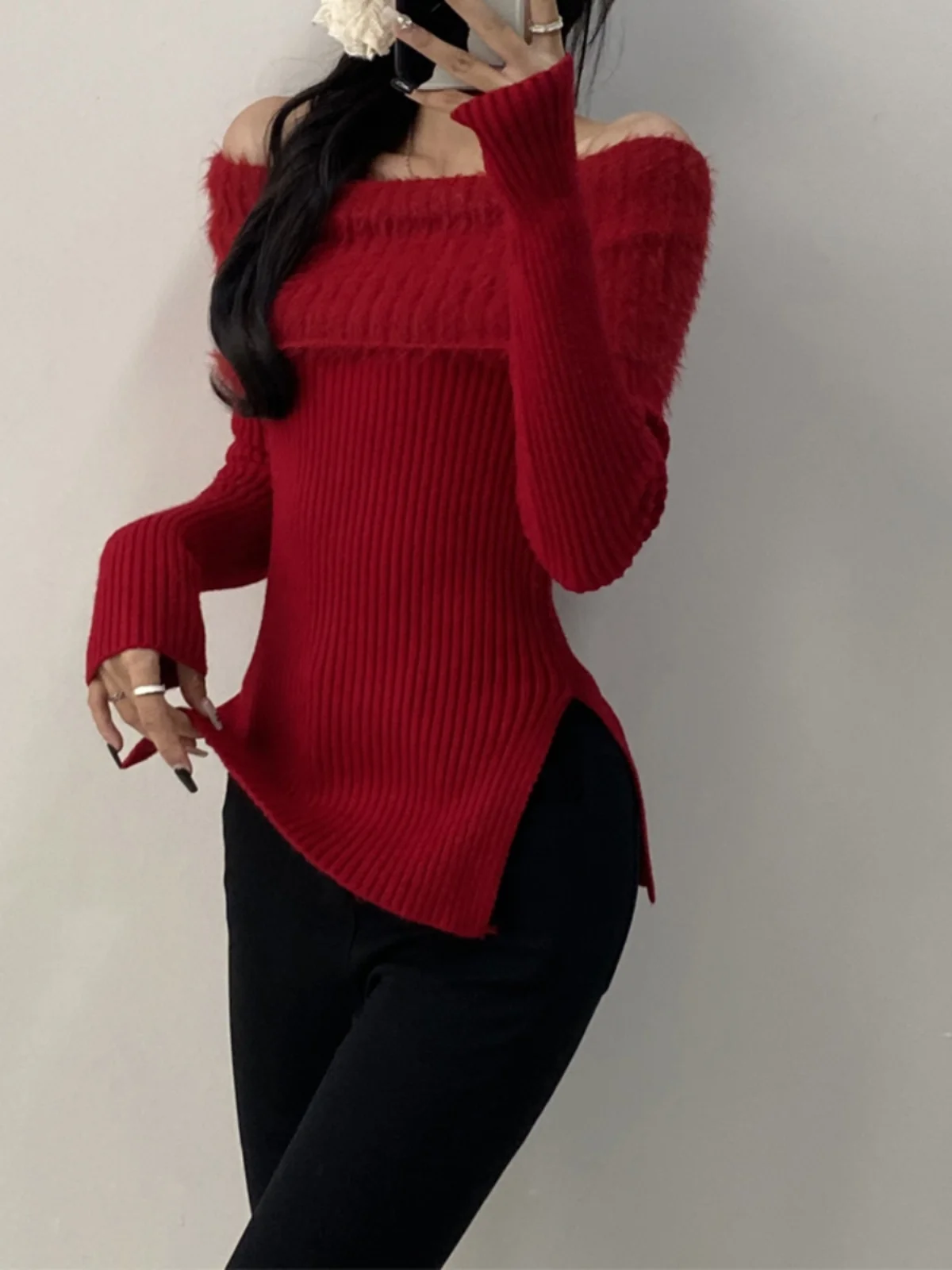 

Red One-oulder Knitted Sweater New Year Special Winter Faion Trendy Girl Base Layer Long Sve Crew Ne Color